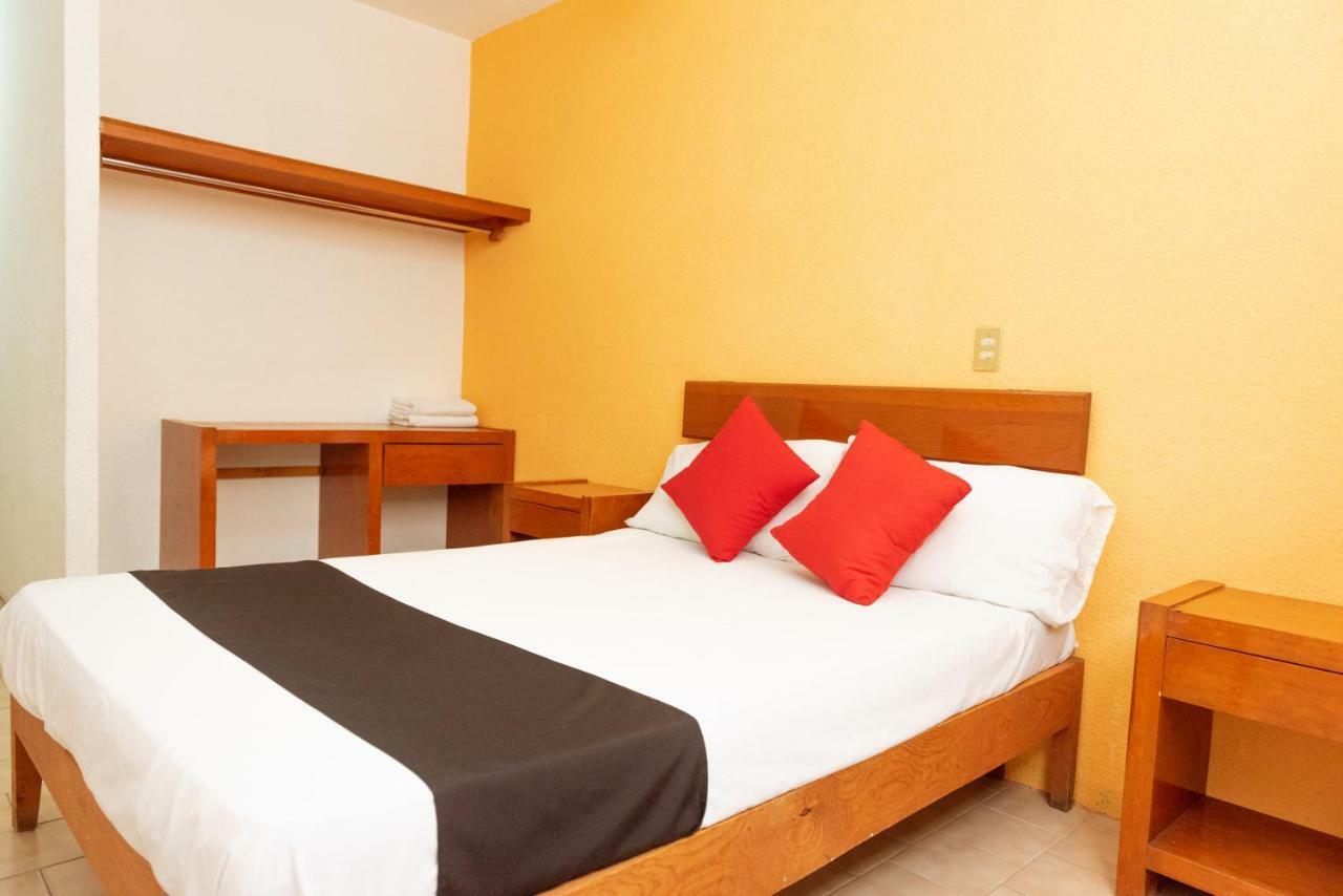 Oyo Hotel Italia Ακουασκαλιέντες Εξωτερικό φωτογραφία