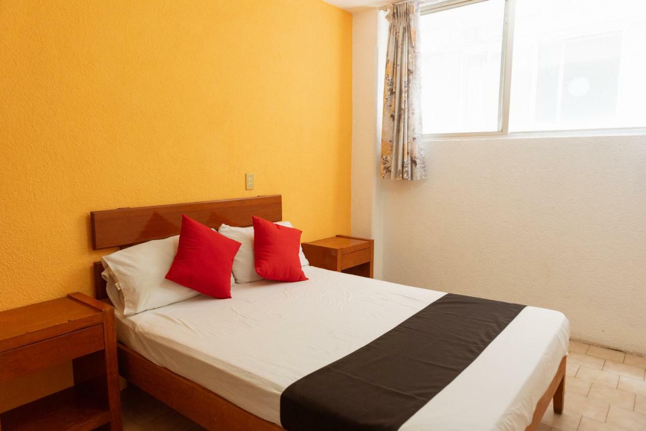 Oyo Hotel Italia Ακουασκαλιέντες Εξωτερικό φωτογραφία