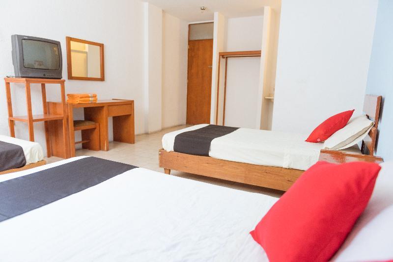 Oyo Hotel Italia Ακουασκαλιέντες Εξωτερικό φωτογραφία